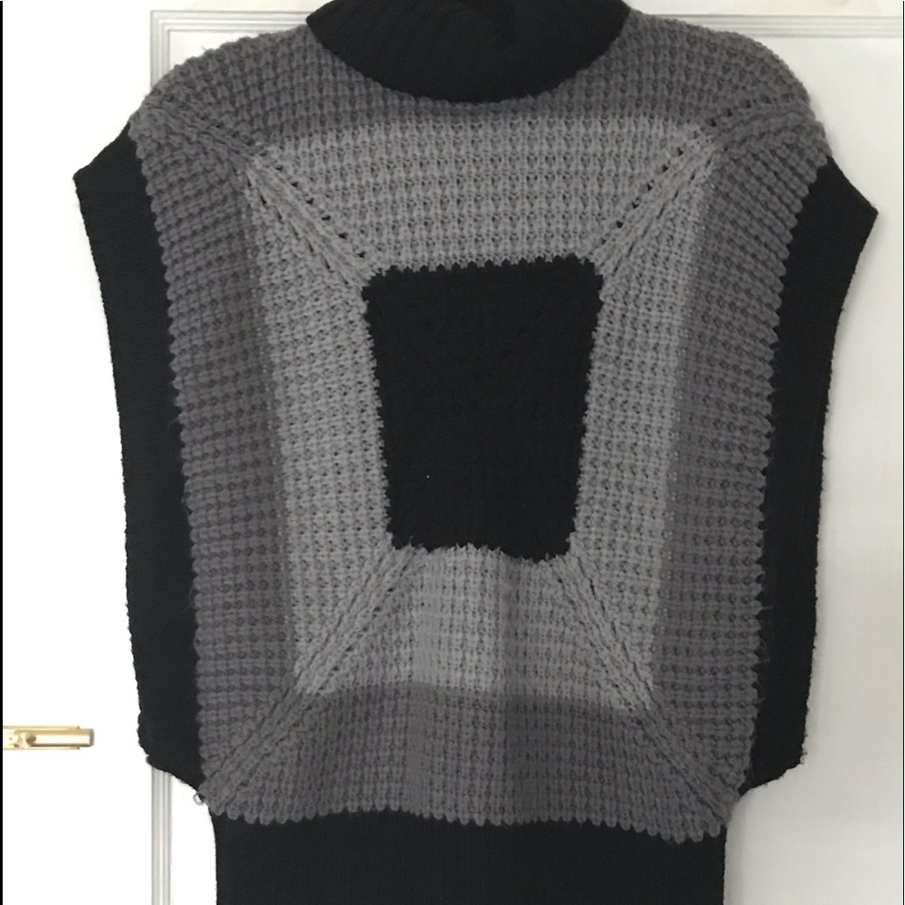 NESLAY Paris sweater